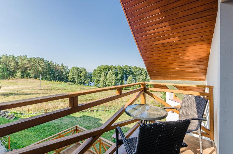 Double Room with Lake View image 4
