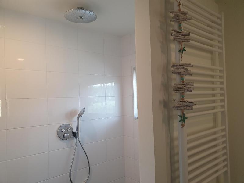 Double Room with Spa Bath image 4