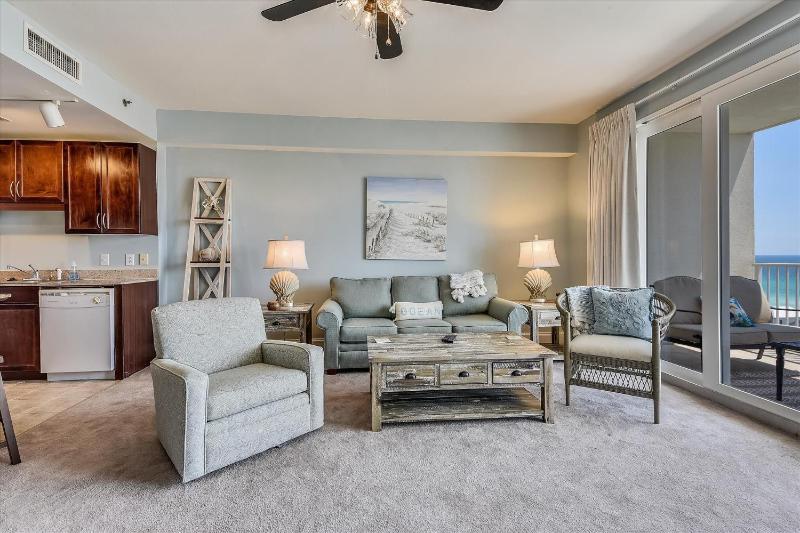 One-Bedroom Apartment image 3