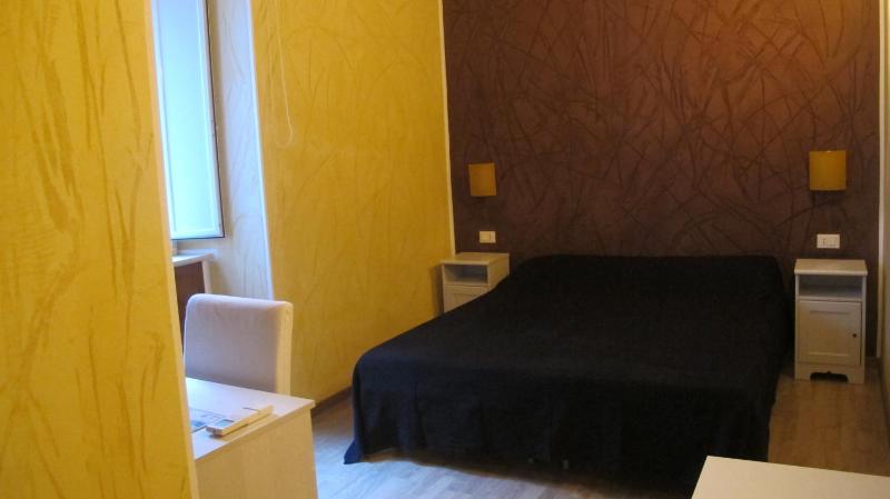 Twin/Double Room image 4