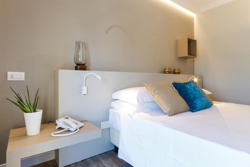 Executive Double or Twin Room image 4