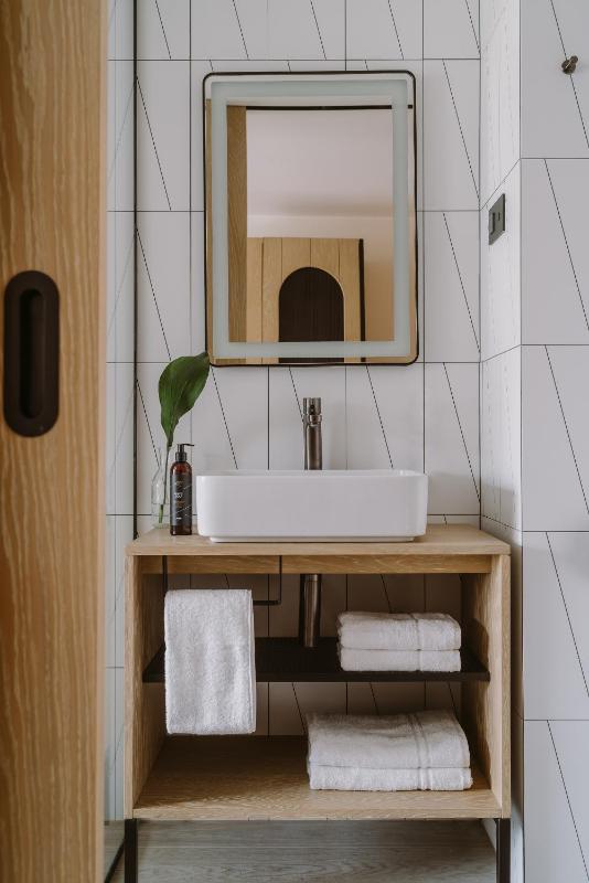 Standard Single Room image 4