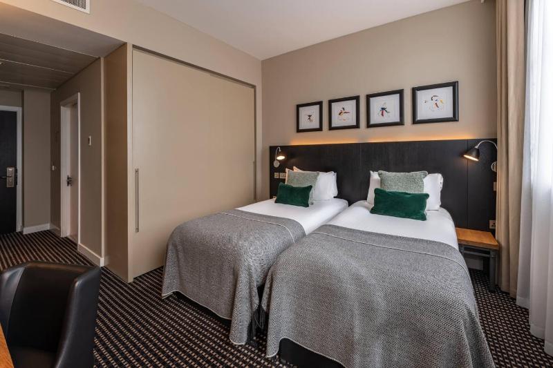 King Double or Twin Room image 3
