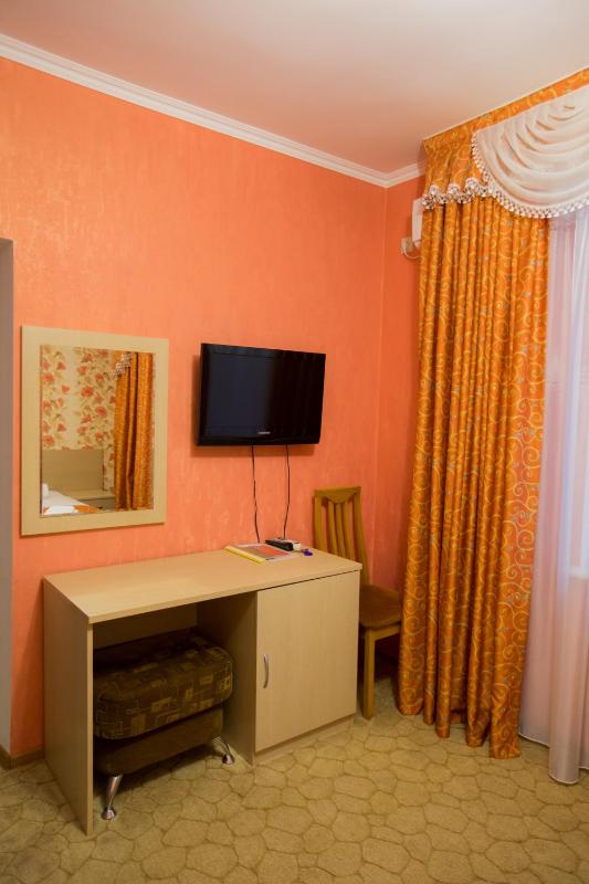 Double Room image 2