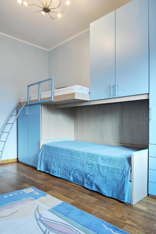 Raina Lux Apartment - image 3
