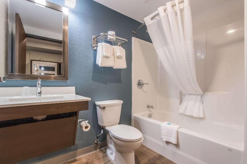 Double Room with Two Double Beds - Non-Smoking image 2