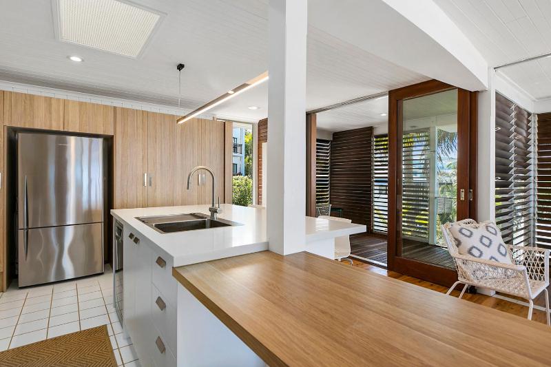 Seascape Pet Friendly Ocean Views Sunshine Beach - image 15