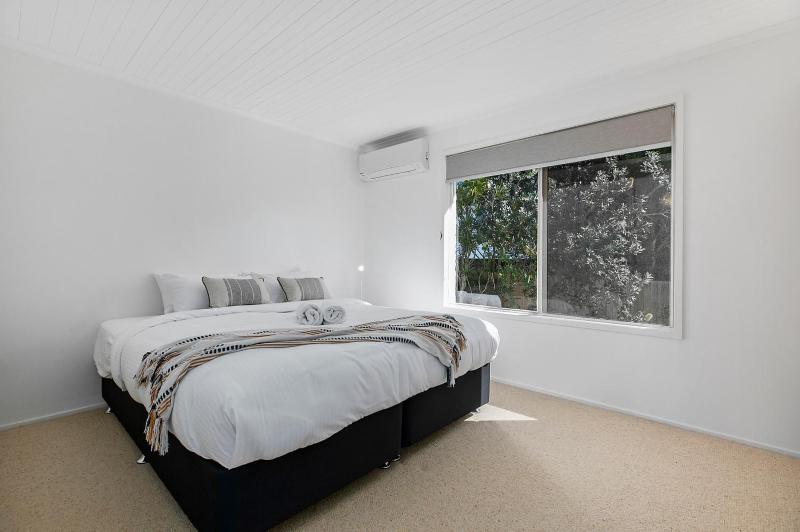 Seascape Pet Friendly Ocean Views Sunshine Beach - image 2
