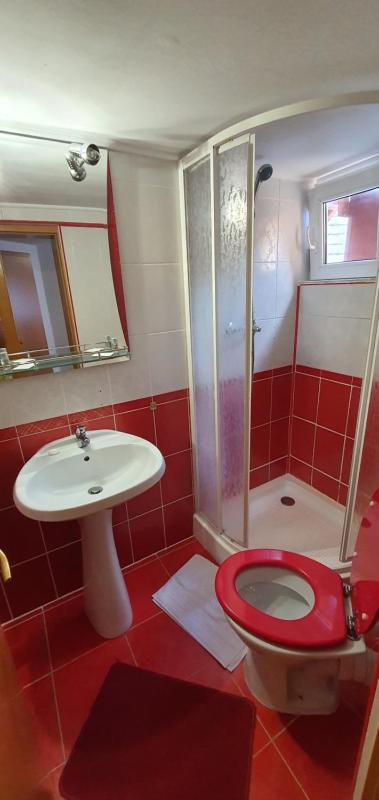 Double Room with Private Bathroom image 3