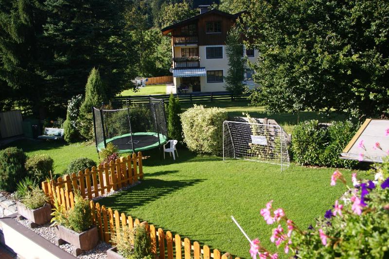 Double Room with Balcony image 4