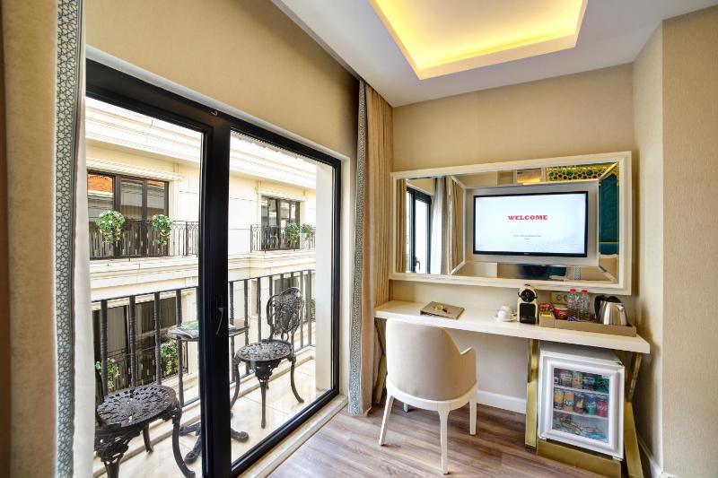 Great Fortune Design Hotel & Spa - image 8