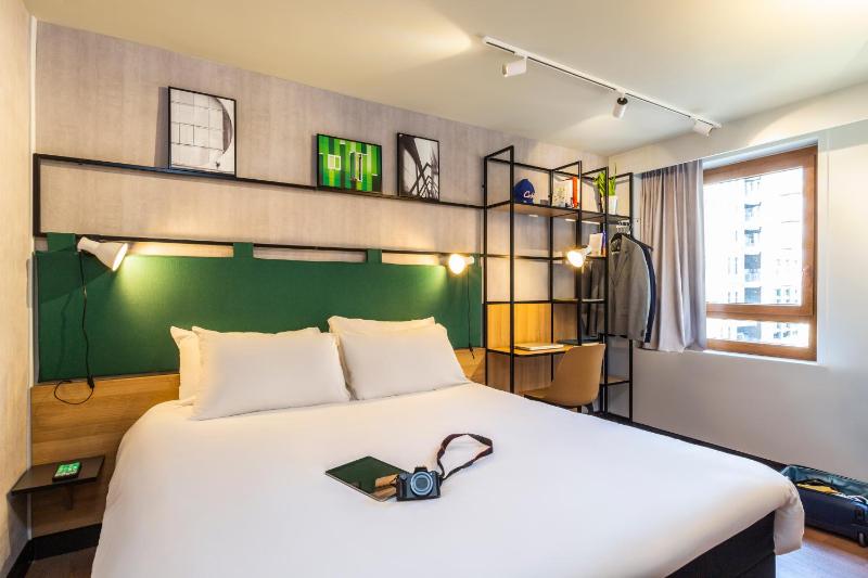 Standard One Double Bed image 3