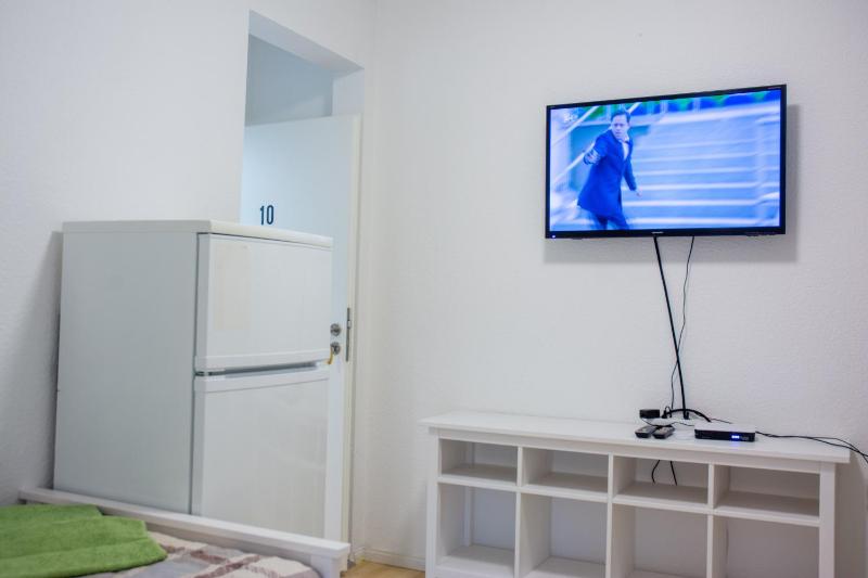 Single Room with Balcony image 3