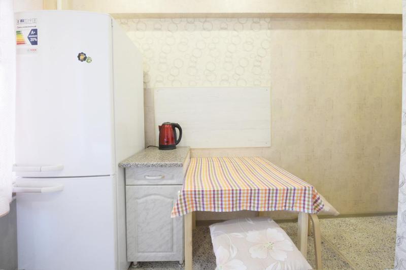 One-Bedroom Apartment image 2