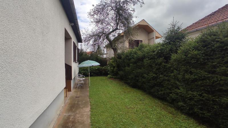 Two-Bedroom House image 4