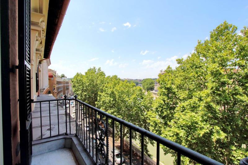 Superior Apartment image 4