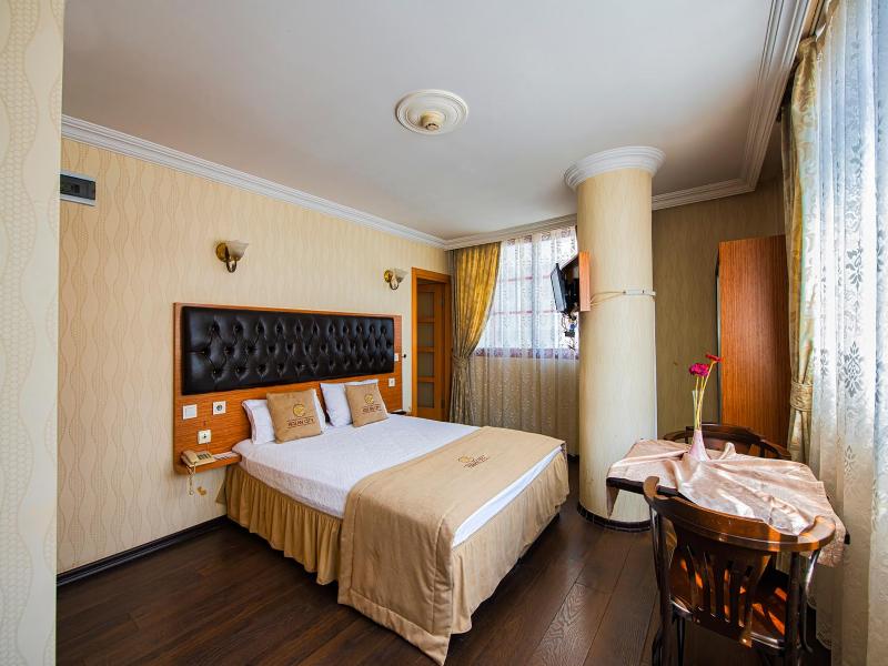 Double or Twin Room image 4