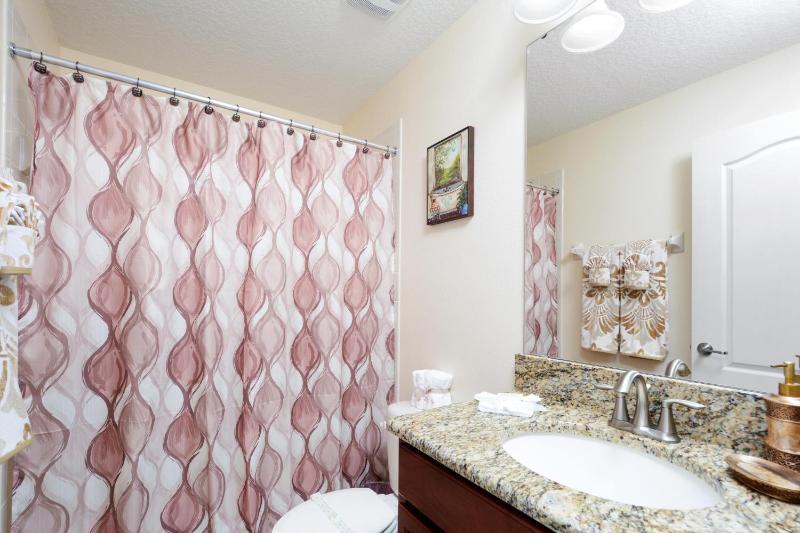 Six-Bedroom Holiday Home image 4