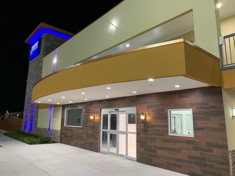 Americas Best Value Inn & Suites Houston at Hwy 6 - image 27