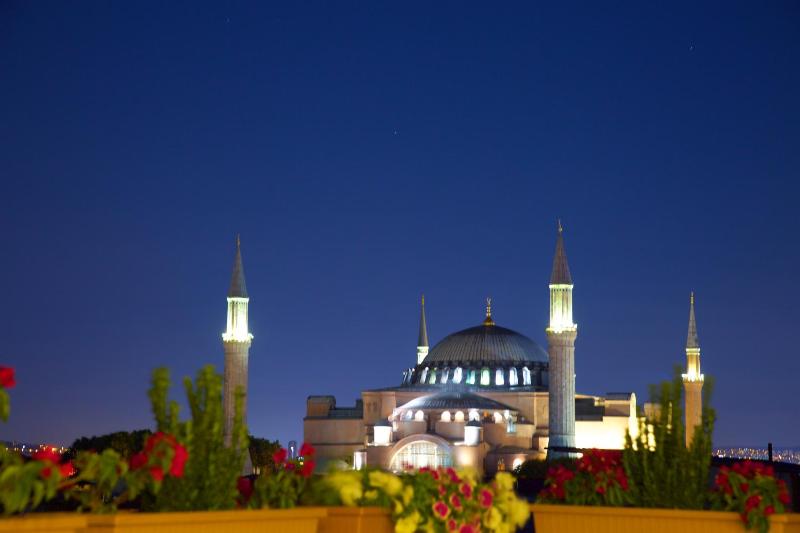 White House Hotel Istanbul - image 10
