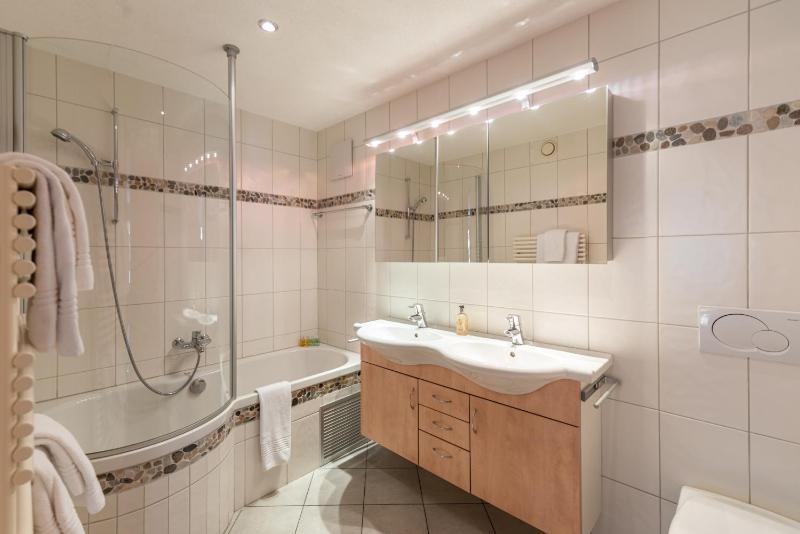 Three-Bedroom Apartment image 4