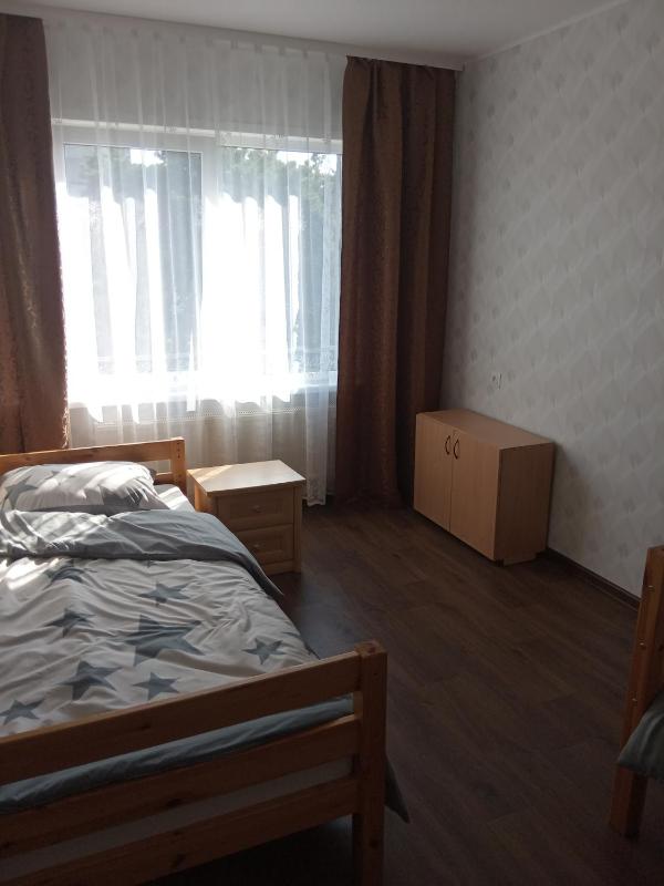 One-Bedroom Apartment image 2