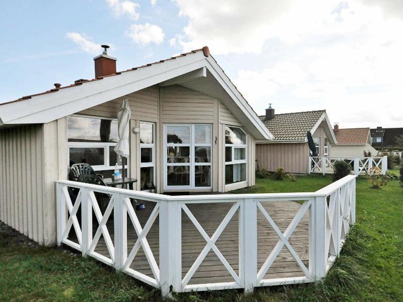 Two-Bedroom Holiday Home image 2