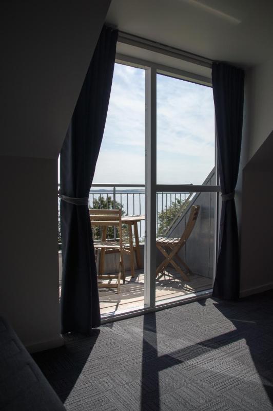 Family Room with Sea View image 4