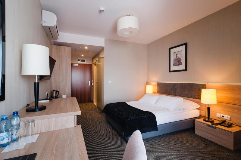 Standard Double Room image 2