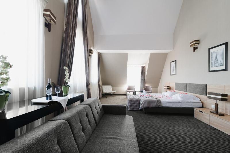 Junior Suite image 1