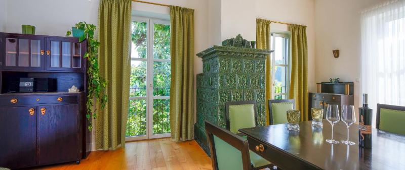 Apartment with Terrace image 4