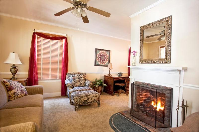 Premier Suite image 4
