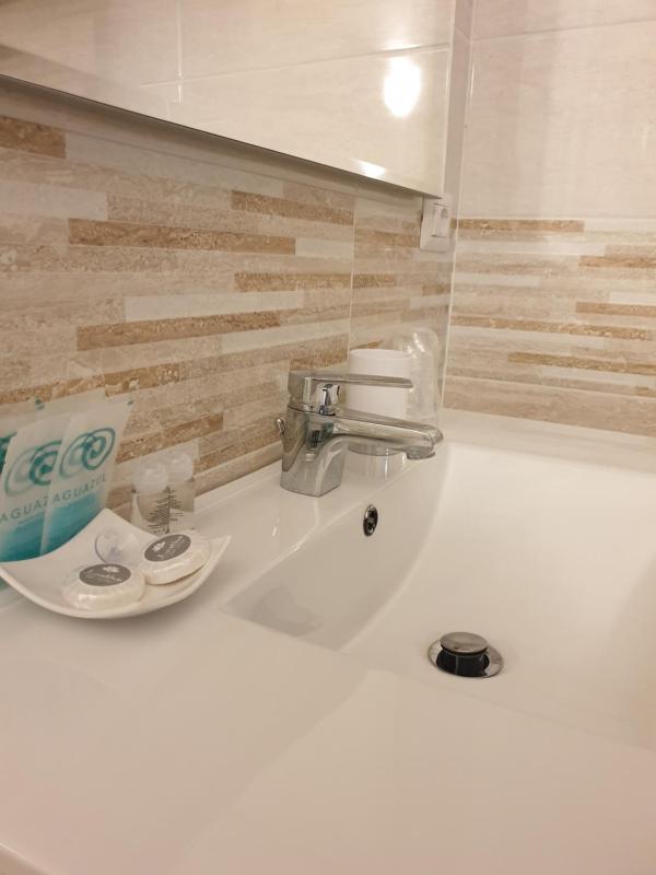 Double or Twin Room image 1