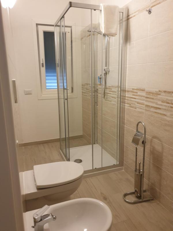 Double or Twin Room image 4