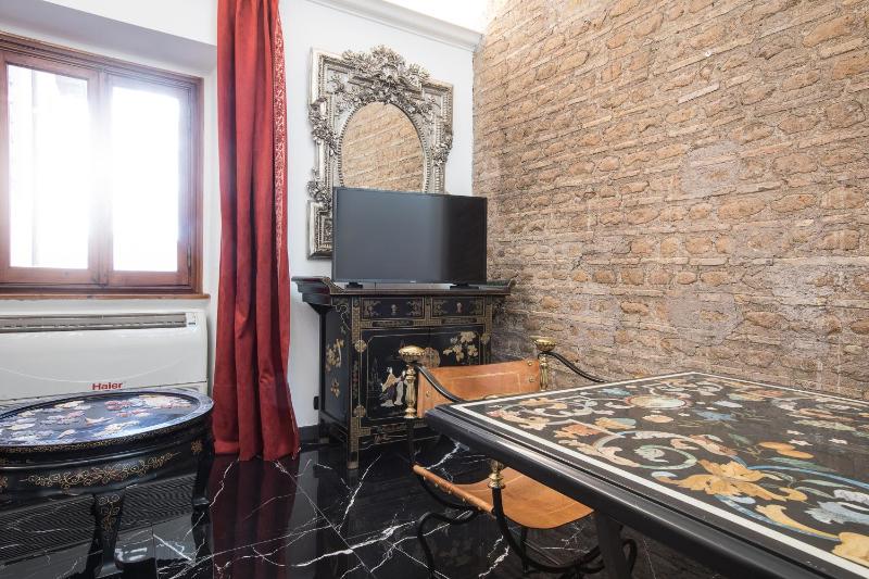 Presidential Suite image 4