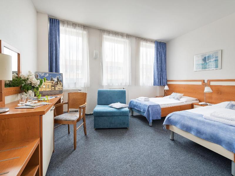 EA Hotel Populus - image 11