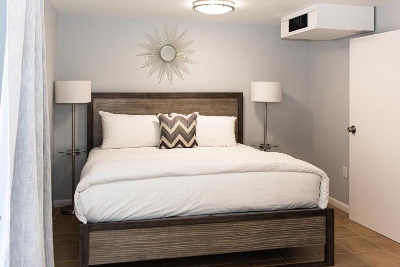 King Room - Disability Access image 1