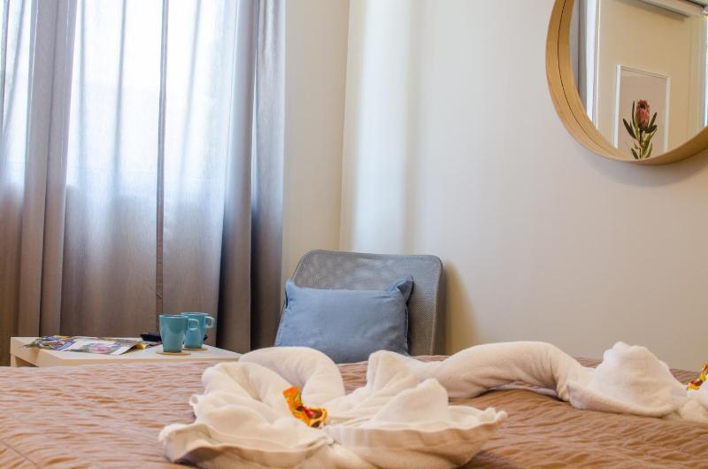 Double Room image 1