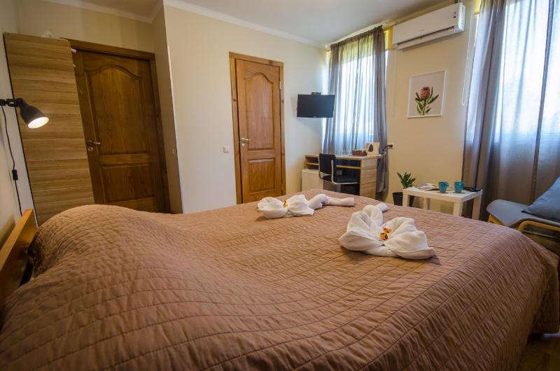Double Room image 2