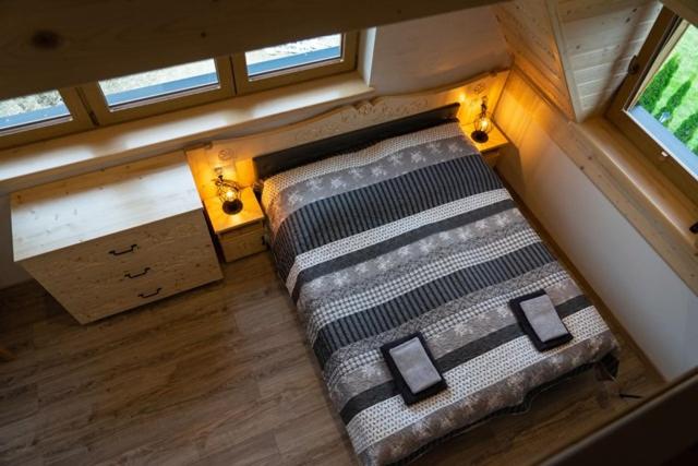 Three-Bedroom Apartment image 3