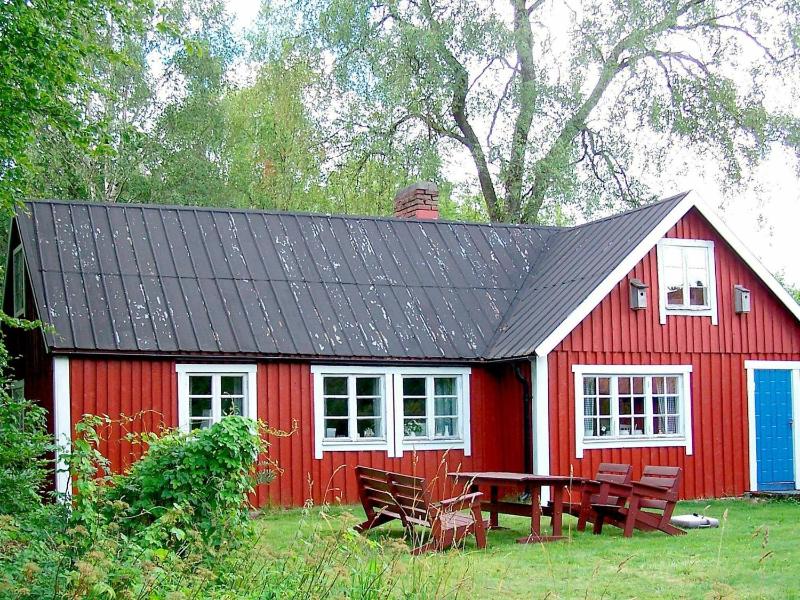 Two-Bedroom Holiday Home image 2