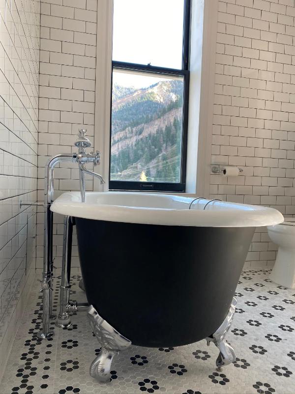 Double Room with Mountain View image 3