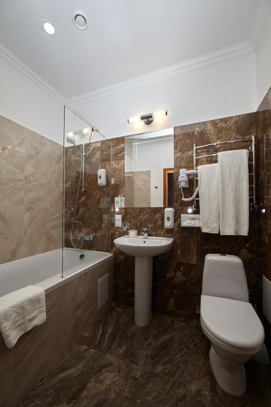 Superior Double or Twin Room image 3