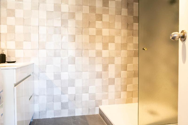Studio Apartment image 2