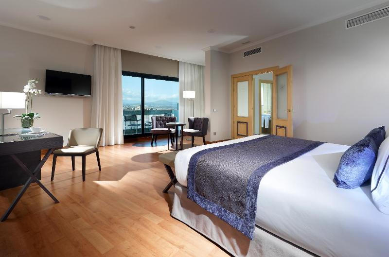 Suite image 3