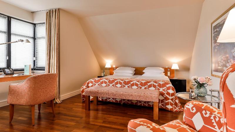 Business Double Room image 1