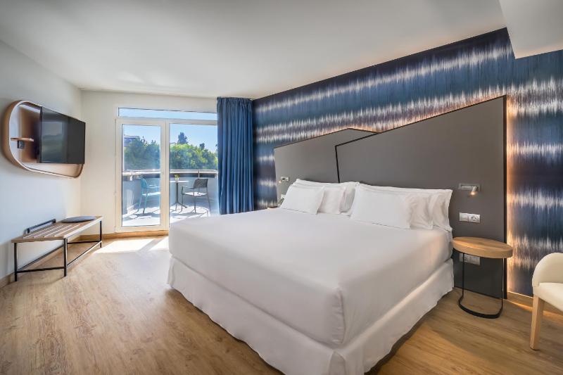 Deluxe Single use Room image 3