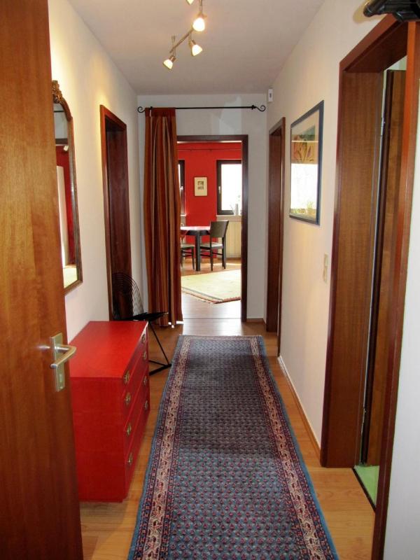 One-Bedroom Apartment image 2