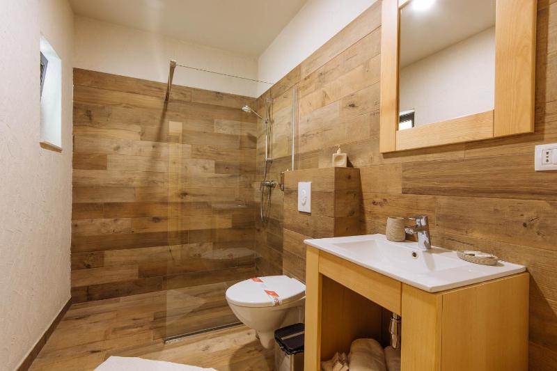 Deluxe Family Suite image 1