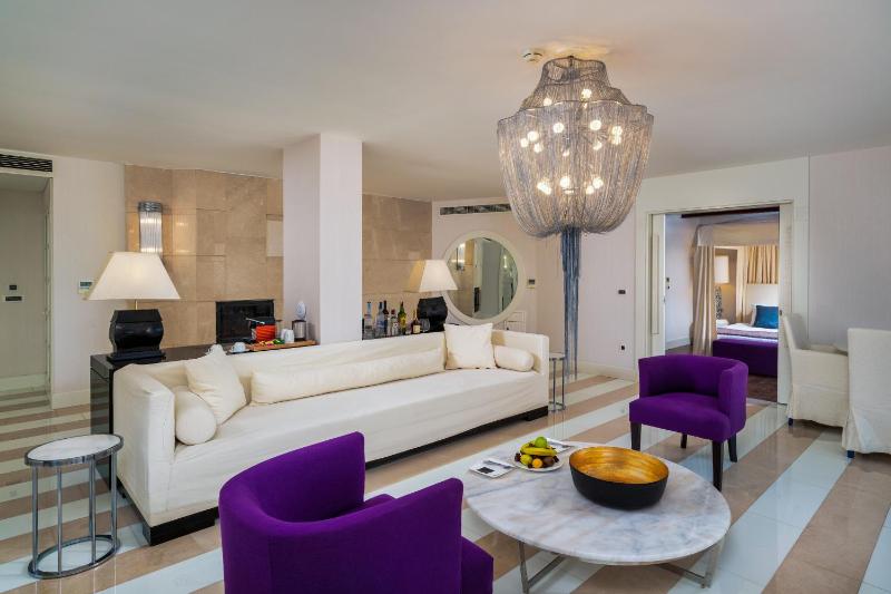 Executive Suite image 1